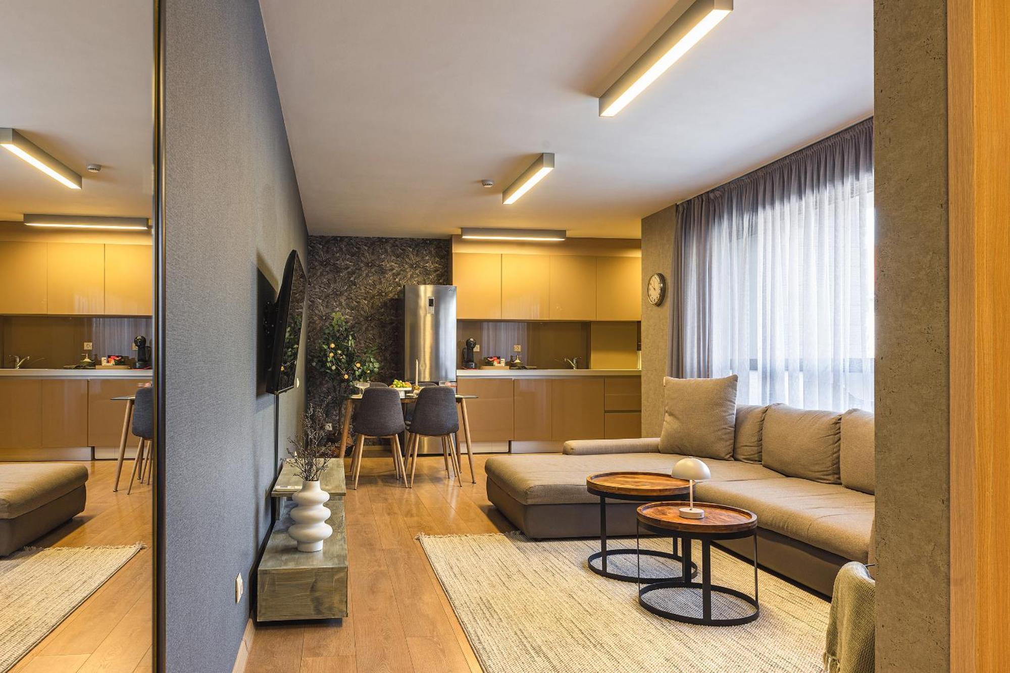City Center Apartments With Parking プロヴディフ エクステリア 写真