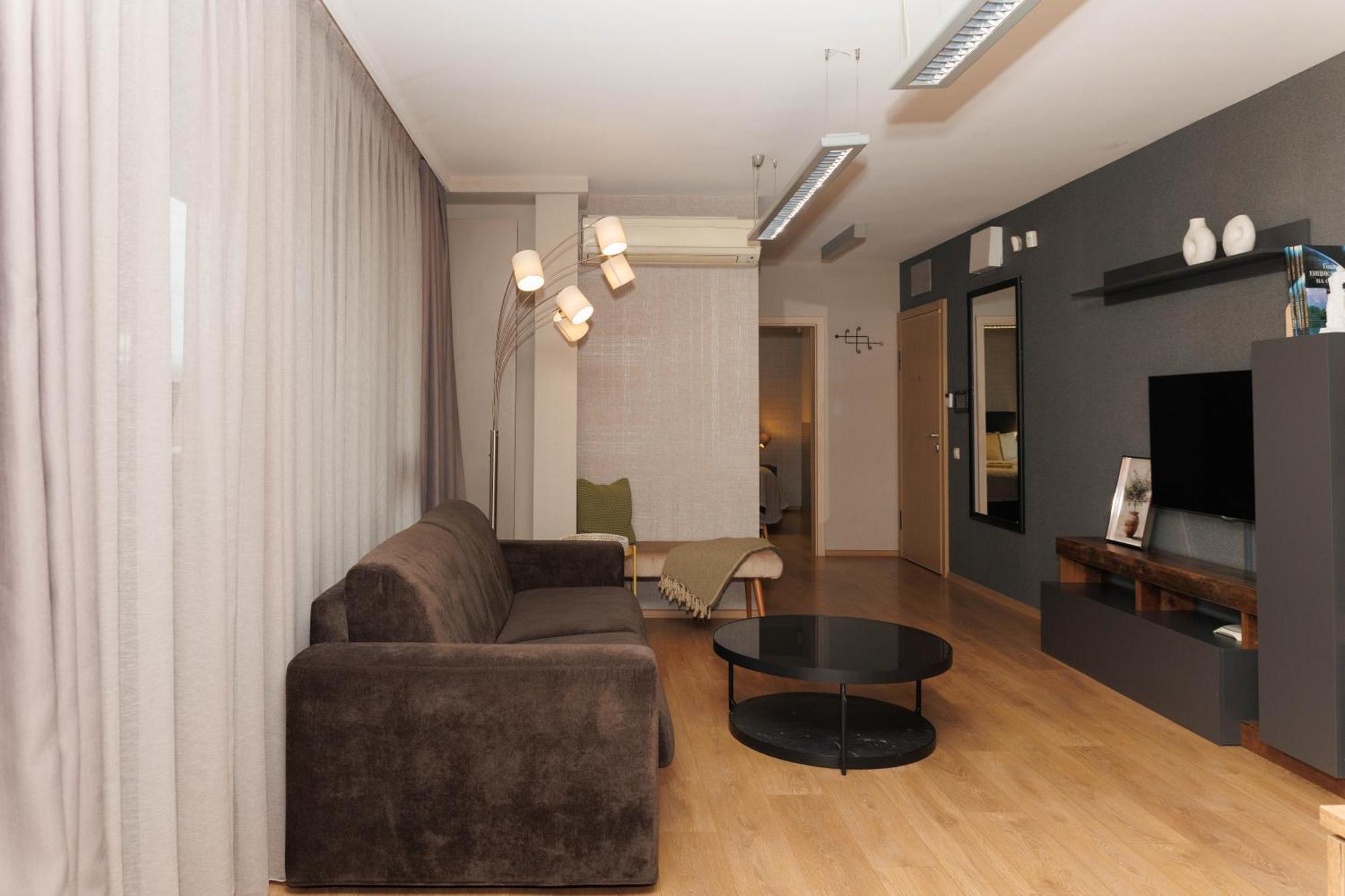 City Center Apartments With Parking プロヴディフ エクステリア 写真